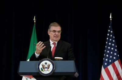 U.S. may extend humanitarian migrant access beyond Venezuelans, Mexico says