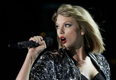 How to watch Taylor Swift’s exclusive ‘Midnights’ teaser trailer on Thursday Night Football