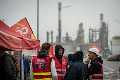 French fuel shortages spark warnings as strike hardens