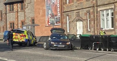 Cops hunting two young men who fled scene after police chase in Edinburgh