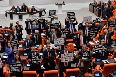 Turkish opposition calls new media law 'censorship', will appeal to top court