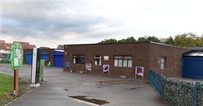 Parents praise 'quick-thinking' primary school after going into lockdown