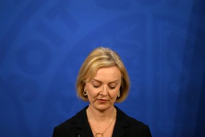 Tory MPs ‘sending in no confidence letters’ to 1922 Committee in bid to oust Liz Truss