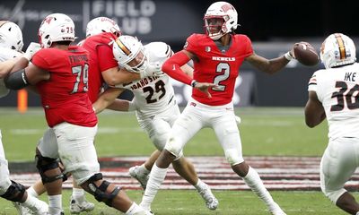 How To Make A Great UNLV Football Team Fan Page On Instagram?