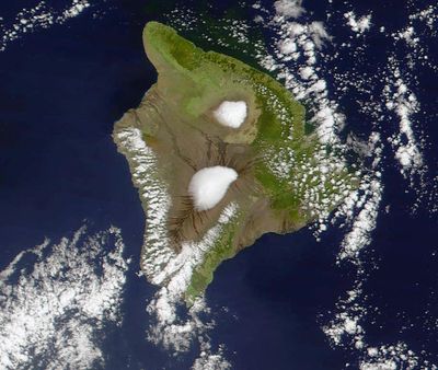 Series of earthquakes rattle Hawaii amid Mauna Loa volcano unrest