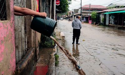 Weather tracker: following the path of Hurricane Julia