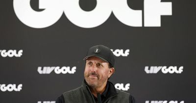 LIV Golf critics poke fun at Phil Mickelson over claims he never did Saudi interview