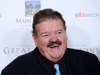 Harry Potter fans and cast remember how Robbie Coltrane brought Hagrid to life