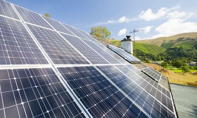 Australian research finds cost-effective way to recycle solar panels