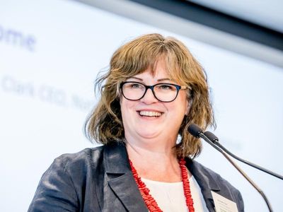 Outer suburbs missing out in fed jobs push