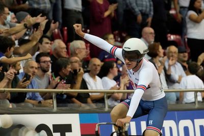 Ethan Hayter successfully defends omnium title at Track World Championships