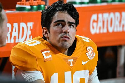 Tennessee topples Alabama on last-second field goal, 52-49