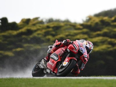 Rins wins epic Aus MotoGP, Miller crashes