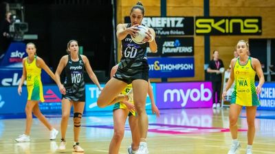 Australia's Diamonds fall to New Zealand's Silver Ferns 52-48 in second Constellation Cup Test