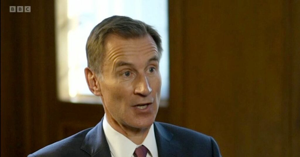 Jeremy Hunt insists Liz Truss remains 'in charge' as…
