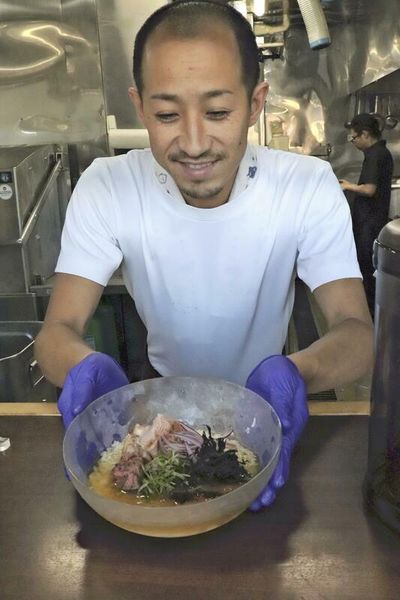 Ramen shop offers 'rahan' noodle-free rice dishes
