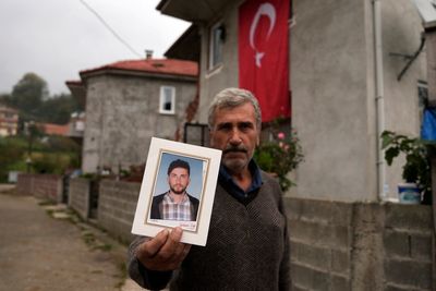 Family mourns miner's death in Turkey, demanding punishment