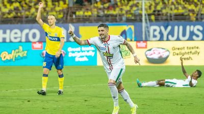 ISL: Petratos hat-trick helps ATK Mohun Bagan stun Kerala Blasters in seven-goal thriller