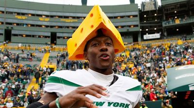 Jets’ Sauce Gardner Parades Around Lambeau Field With Cheesehead