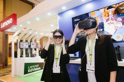 Lenovo dips toe in education market with hybrid learning