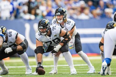 Slumping Jaguars open as favorite against streaking Giants