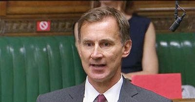 Jeremy Hunt scraps income tax cut and energy price cap