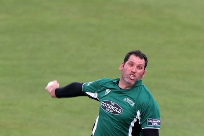 Matt Mason lands fast bowling role with England Women