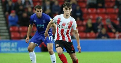 Sunderland boss Tony Mowbray sets out next steps for Niall Huggins as he continues recovery