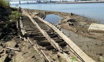 ‘Holy moly!’ drought-hit Mississippi River reveals 19th-century trading ship