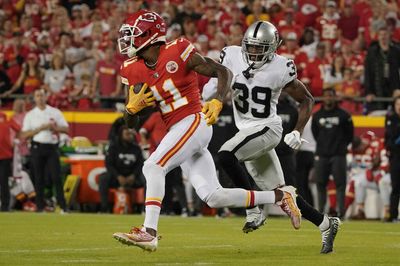 Raiders place CB Nate Hobbs on injured reserve with broken hand