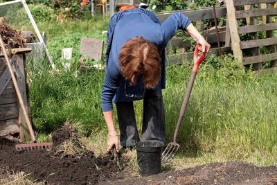 Study finds scant evidence behind social prescribing workers