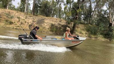 Teen and mates rescue more than 40 people as devastating Victorian floods continue