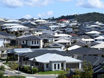 Qld to probe short-term rental home market