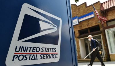 5 charged with stealing mail, U.S. Postal Service keys in Chicago