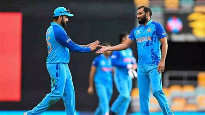 T20 World Cup: Shami stars in India win against Australia