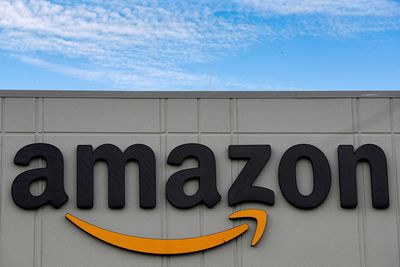 Russia fines Amazon over banned content for first time
