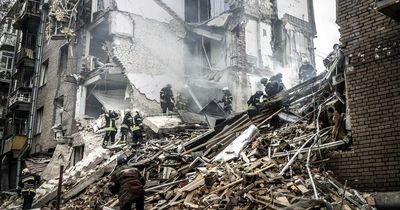 Kyiv loses power after Russian 'kamikaze' strikes kill at least nine people