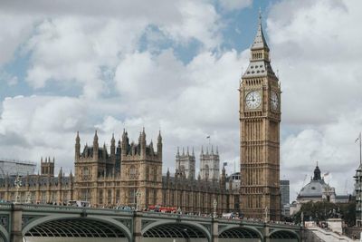 Police 'carry out controlled explosion after suspicious package' at Westminster