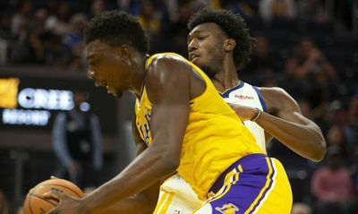 Thomas Bryant has sprained thumb, will not play on Tuesday