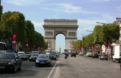 Axe for VAT-free shopping will be toasted in Paris