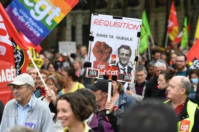 Thousands strike across France amid fuel shortages