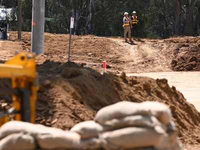 Man found dead in Victorian floods