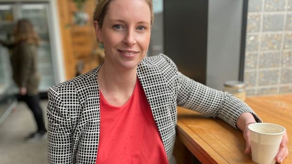 Independent candidates take on high-profile Liberals in Victorian state election, but can the 'teal wave' be recreated?