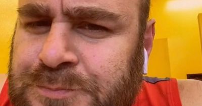 Man's disgust as 'toad in a hole' arrives with guacamole and tomatoes