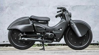 K-Speed Gives This Pair Of Honda Super Cubs A Streamlined 1940s Style