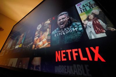Netflix rebounds from recent subscriber losses with 3Q gain