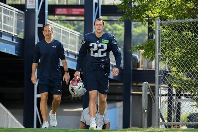 Patriots place DB Cody Davis on IR, release K Tristan Vizcaino