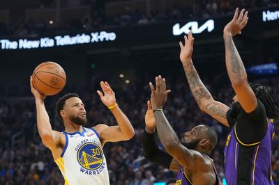 Watch: Steph Curry shakes Lakers’ Lonnie Walker IV for tough fadeaway on opening night