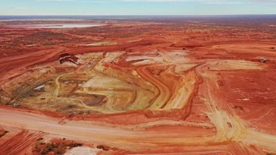 Mining industry urged to focus on single fatalities after two dead and two injured on WA mine sites
