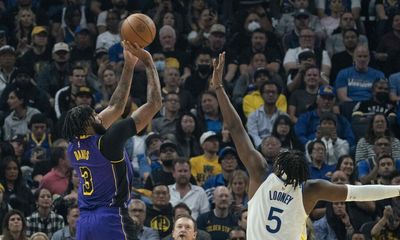 Lakers player grades: L.A. falls short to Warriors in season opener